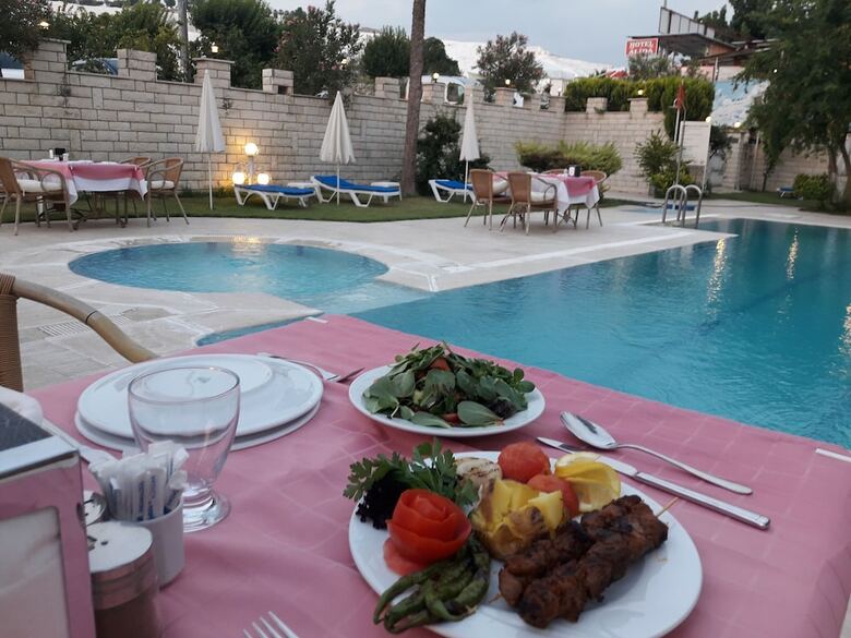 Hotel Hal-tur