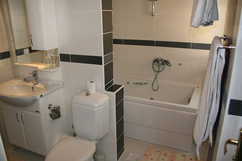 Hotel Hal-tur