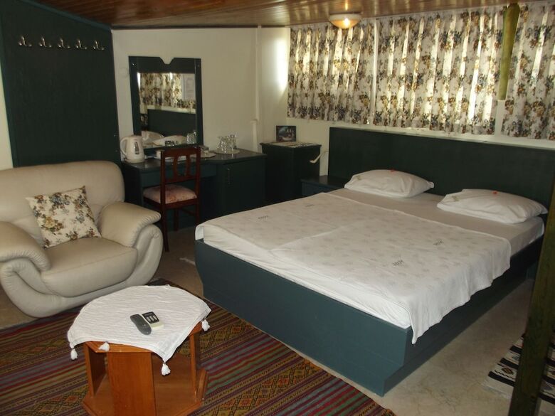 Hotel Hal-tur