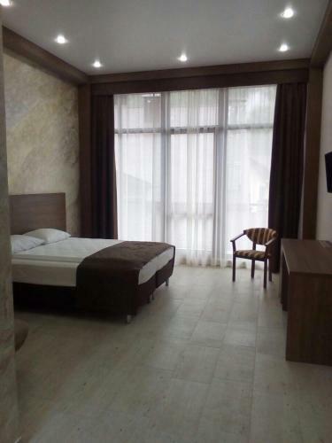 Hostal Raduzhny Guest House