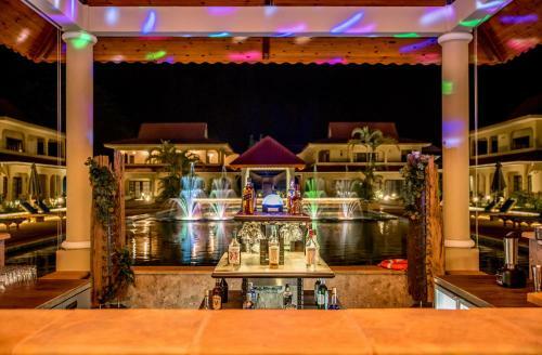 Oasis Hotel Restaurant & Spa
