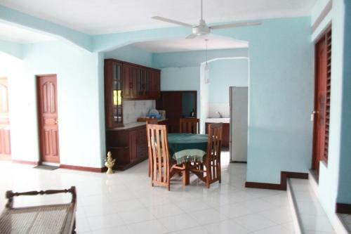 9 A Apartment
