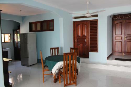 9 A Apartment