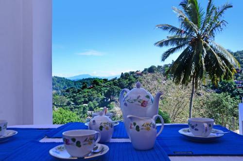Hostal Kandyan White Holiday Homes