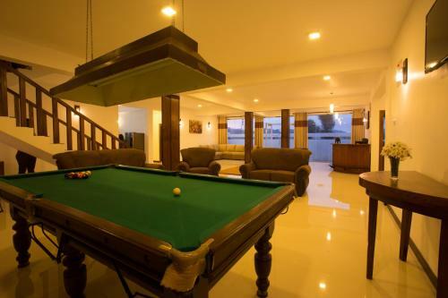Grand Camellia Hotel