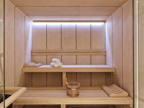 Hotel Astra Suites