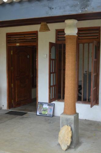 Hostal Yaye Guest House