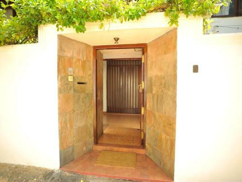 Lodge Colombo Villa (town House)