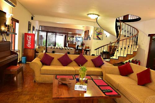 Lodge Colombo Villa (town House)