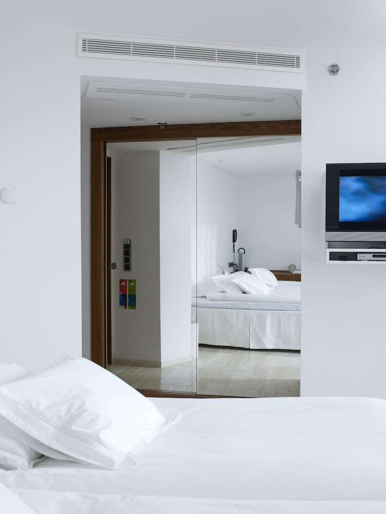 Avalon Hotel