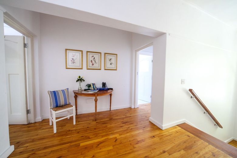 Hostal Hunneyball House