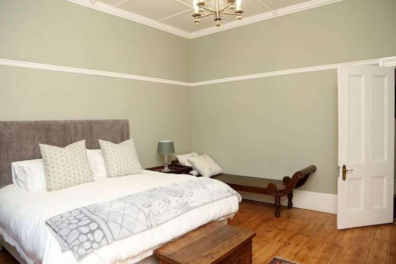 Hostal Newington Place