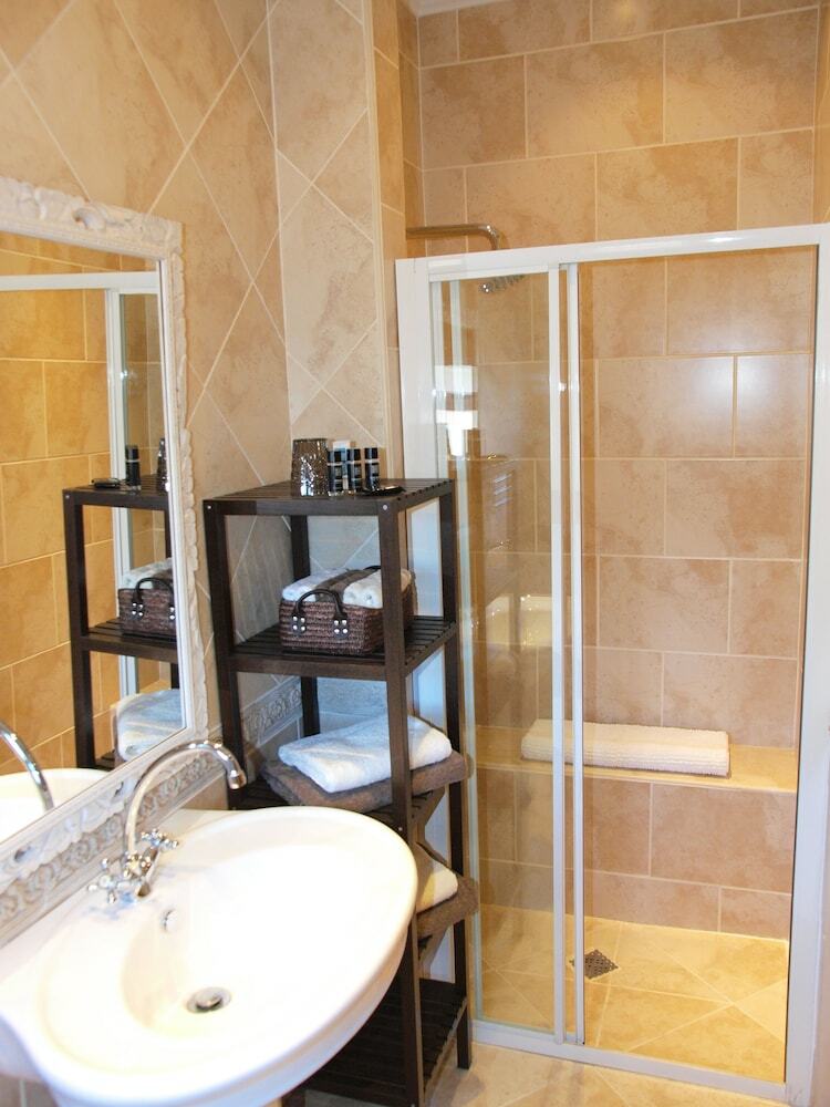 Bed & Breakfast African Tulip Guesthouse