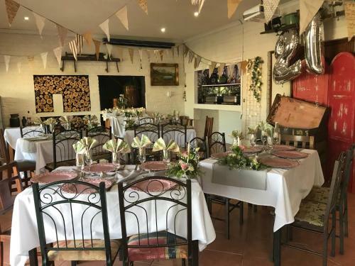 Hostal Tuscana Villa Guesthouse