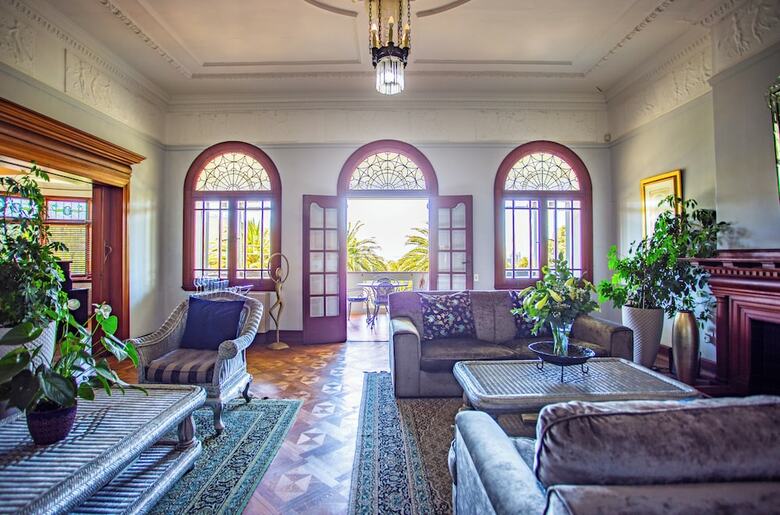Hostal Cape Riviera Guesthouse