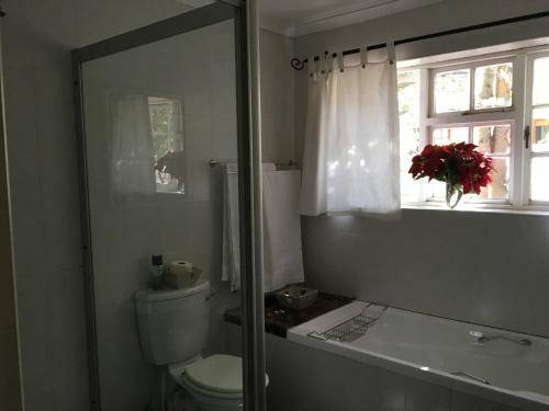 Hostal Jardin De Fees