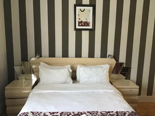 Hostal Marathon Lodge