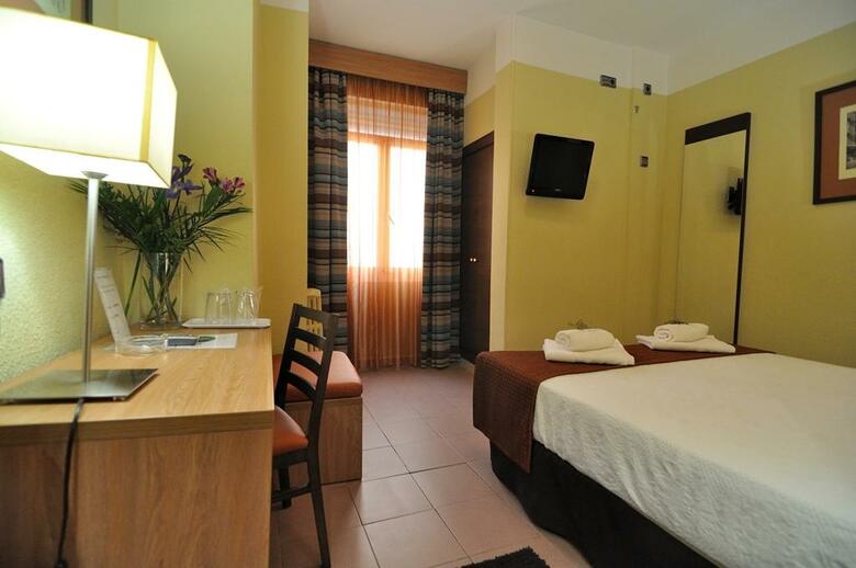 Hostal Ballesta