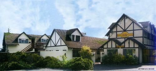 Hostal Tudor Lodge & Tours Cc