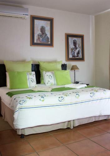 Hostal Villa Too