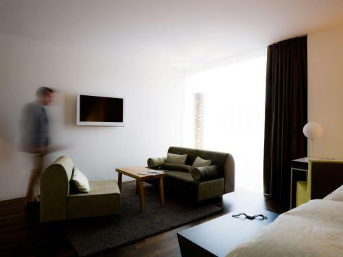 City Garden Hotel