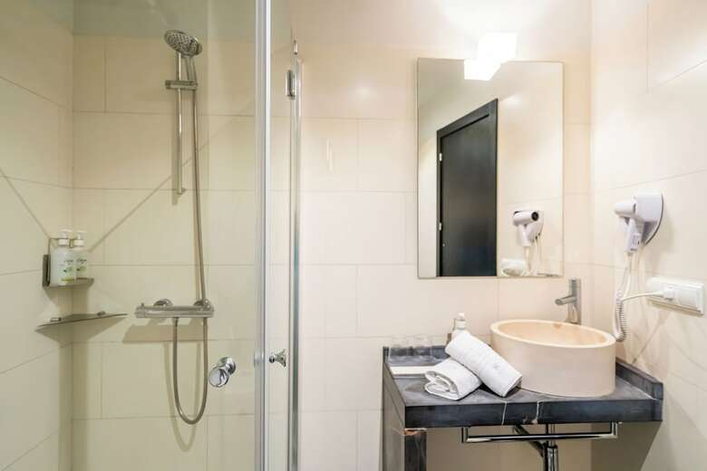 Hotel Yit El Postigo