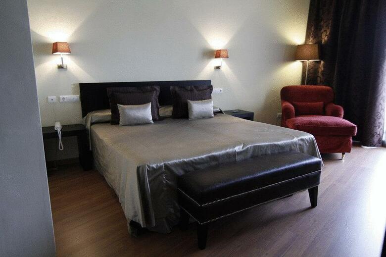 Hotel Yit El Postigo