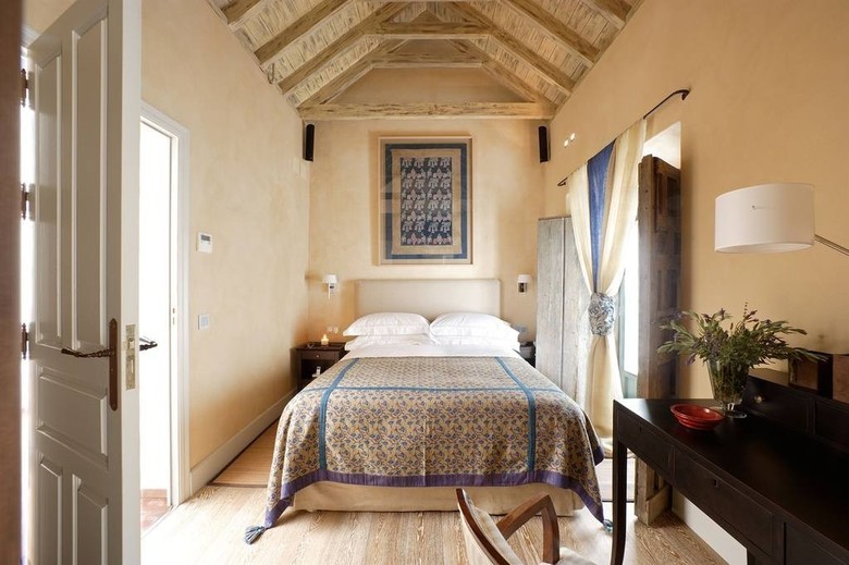 Hotel Corral Del Rey