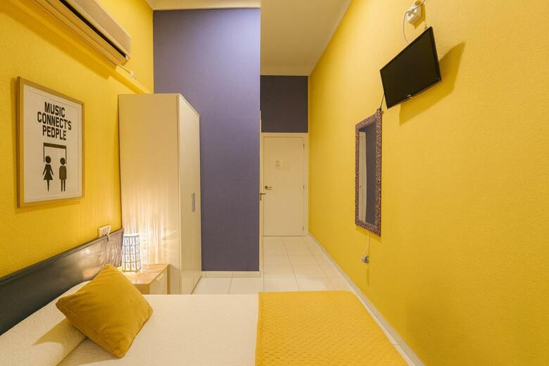 Hostal Antares