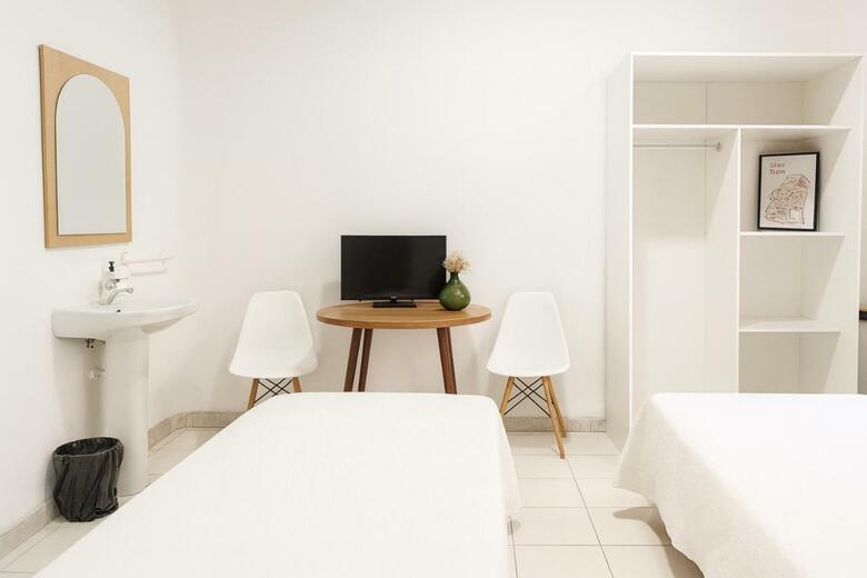 Hostal Antares