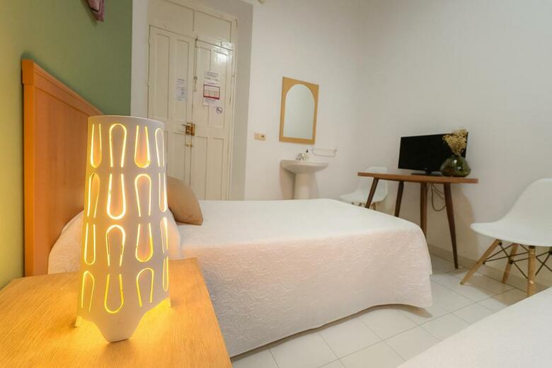 Hostal Antares