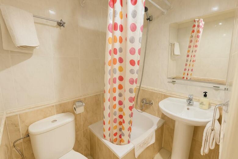 Hostal Antares