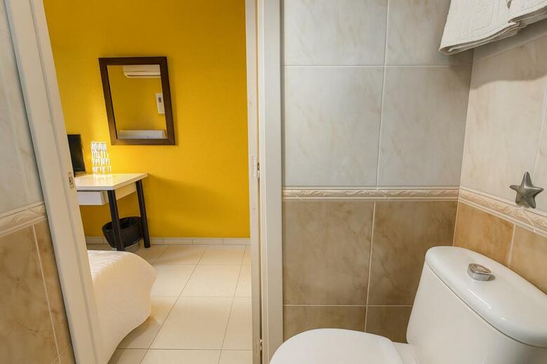 Hostal Antares