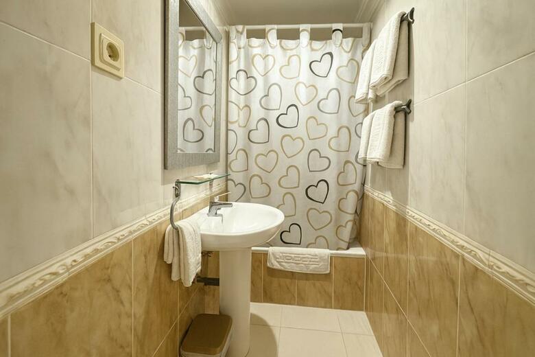 Hostal Antares