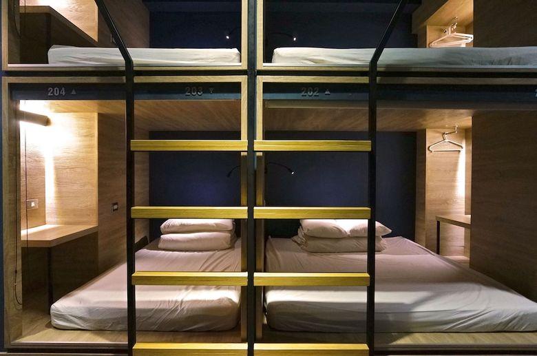 Albergue Dongmen 3 Capsule Inn