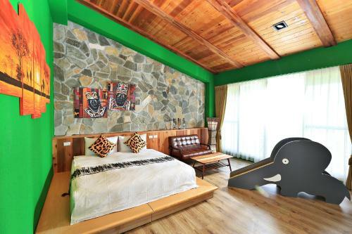 Lotung Stay B&B