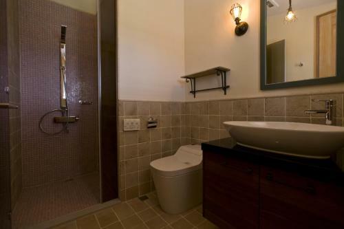 Sunnylands B&B