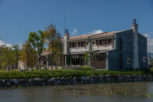 Sunnylands B&B