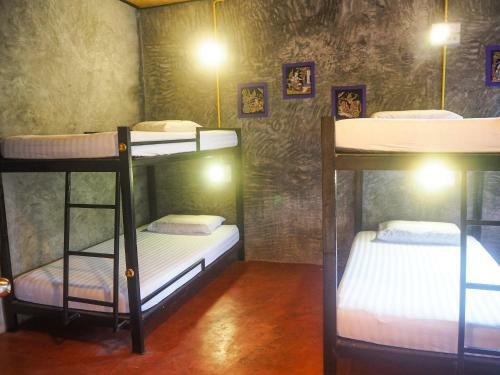 Baan Chalok Hostel