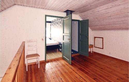 Three-bedroom Holiday Home In Forshaga