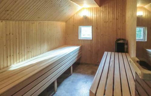Four-bedroom Holiday Home In Odeshog