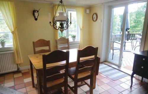 Four-bedroom Holiday Home In Odeshog