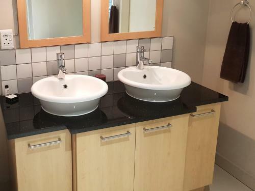 Weom Apartments