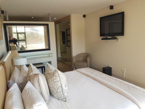 Weom Apartments