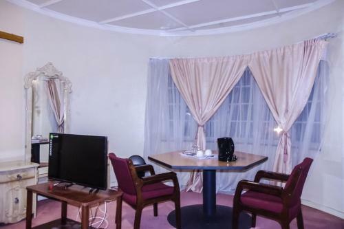 Hostal Ltn Lodge
