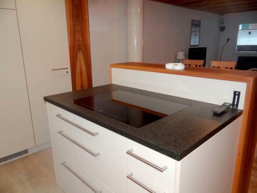Apartamento B�hl 13