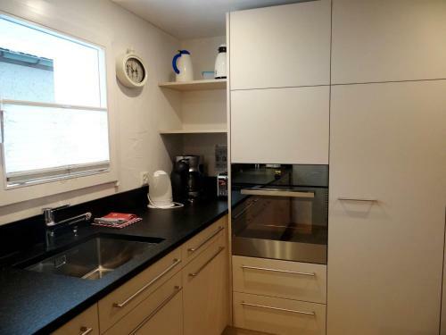 Apartamento B�hl 13
