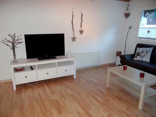 Apartamento B�hl 13