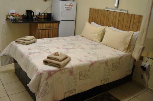 Hostal Rose Garden Overnight Stay