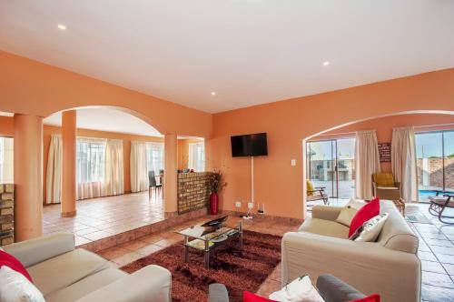 Hostal King Guest Lodge